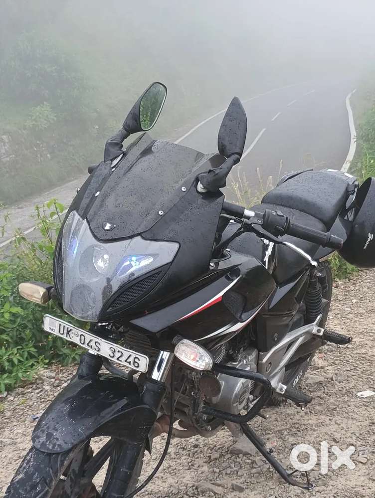 Pulser 220
