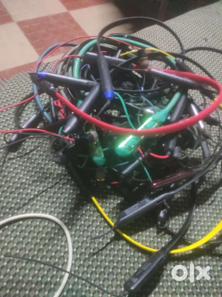 Neck bands for repair