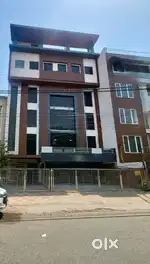 COMMERCIAL SHOWROOM/ OFFICE SPACE IN KAROL BAGH