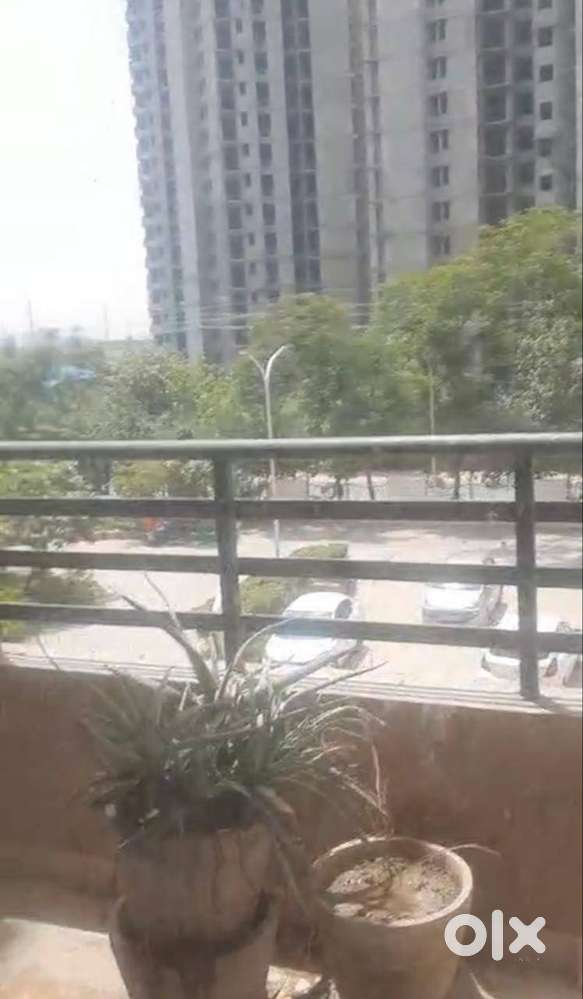 Stellar Jeevan: 4bhk for rent noida extension