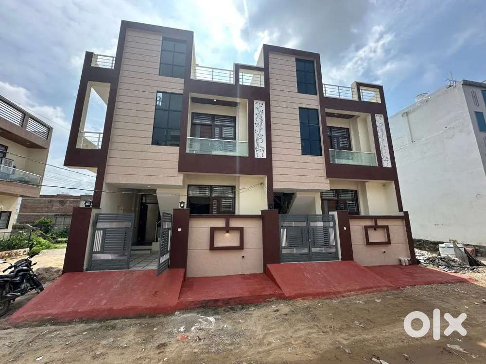 4BHK Luxurious Villa