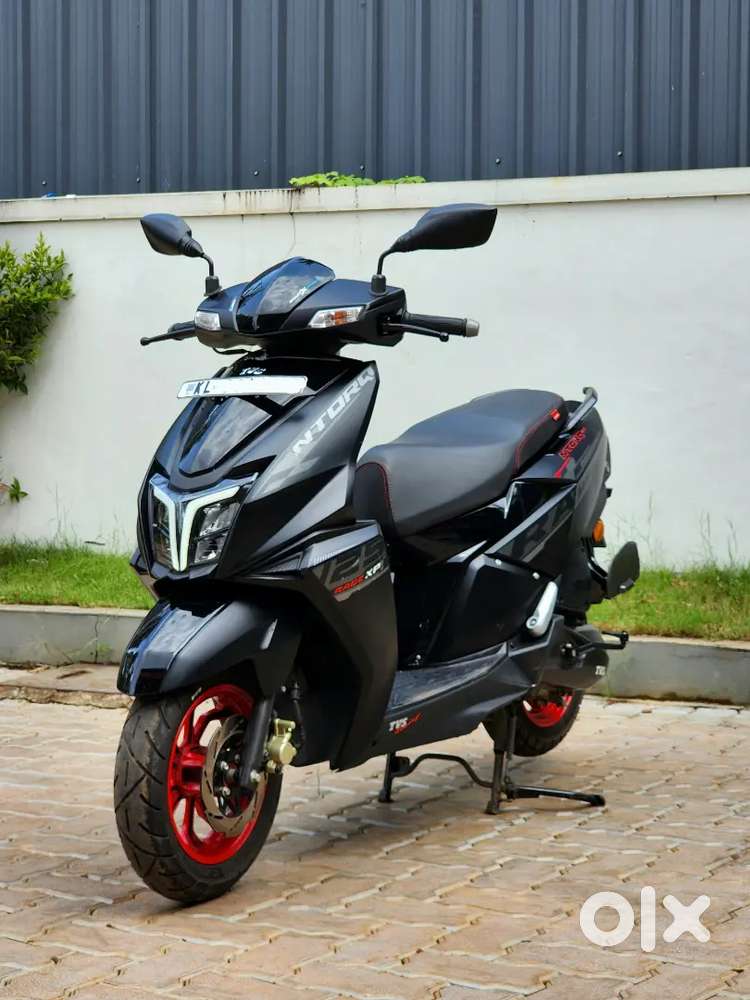 2025 TVS NTORQ RACE XP,5000 KM,SINGLE OWNER,COMPANY SERVICE,HIGH QUAL
