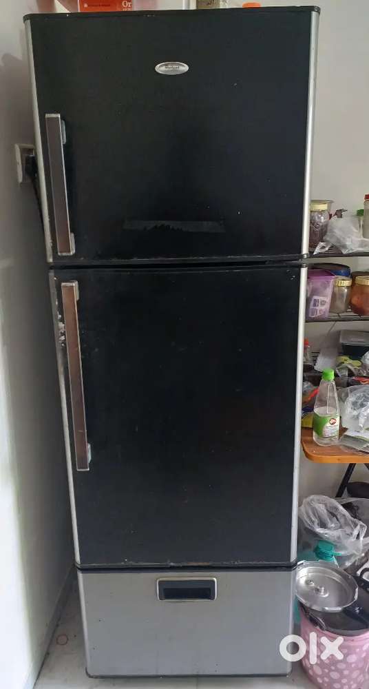 Whirlpool Protton triple door refrigerator