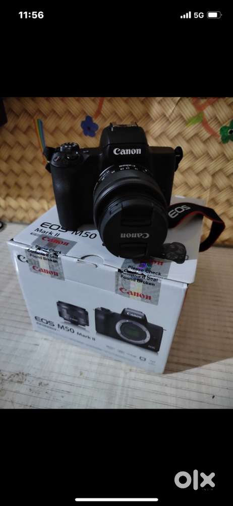Canon M 50 mark ll with accesories