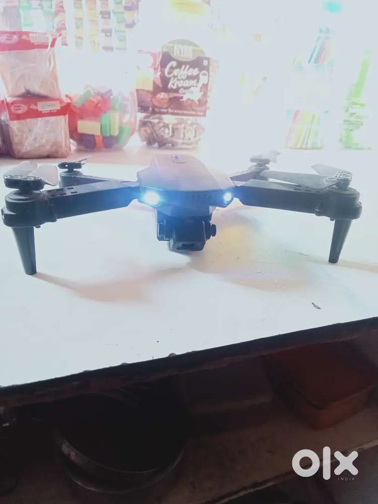 Drone is in good condition but i have not drone remote