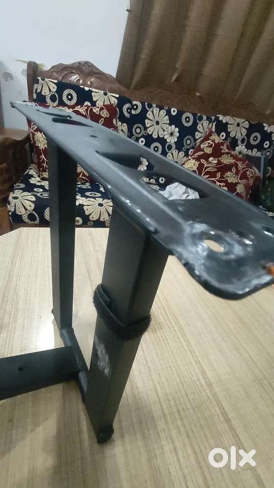 Tv back holder