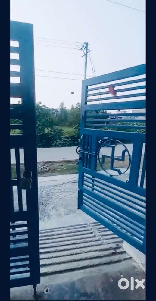 40 फीट रोड पे कामर्शियल मकान मेडिकल ke piche