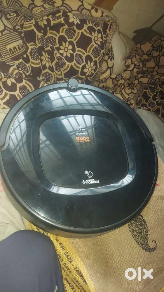 vacuum cleaner robot