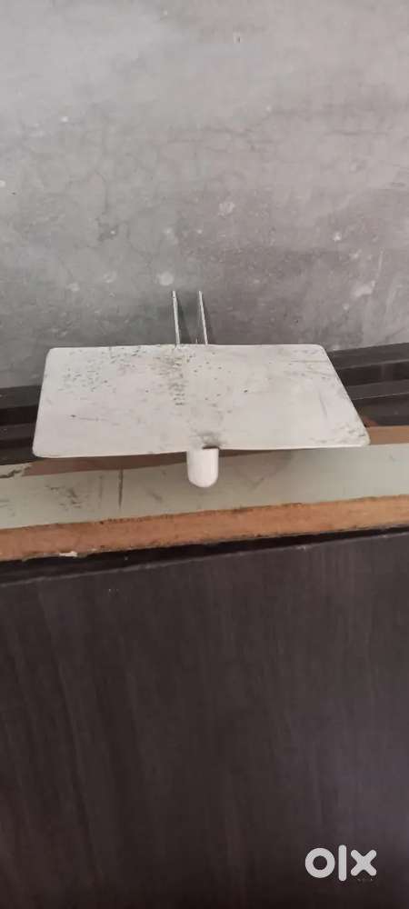 Shoe showroom display rack and juta display