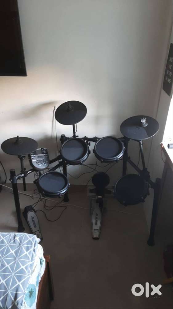 Alesis nitro mesh kit