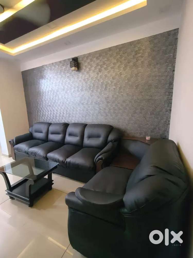 1 bhk premium flat for sale at near infosys, NH frondage