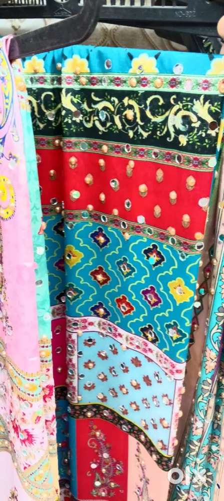 Jaipur Dupatta with glass and pearls work