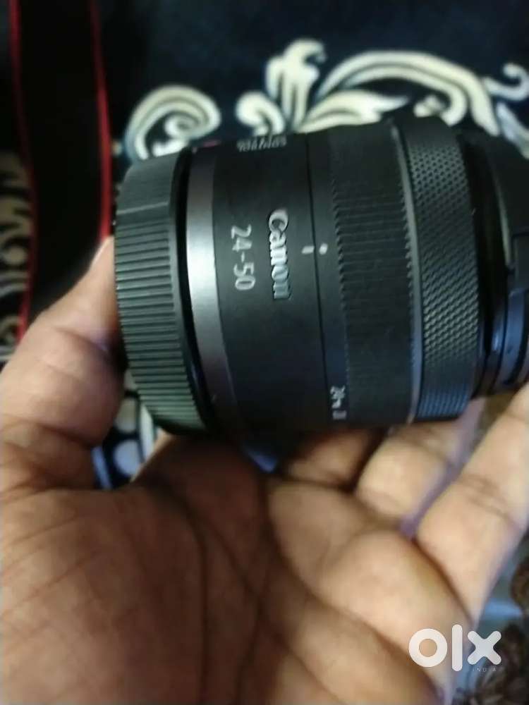 CANON EOS RP with RF 24-50MM