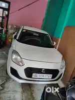 Maruti Suzuki Swift LXI Optional-O, 2019, Petrol