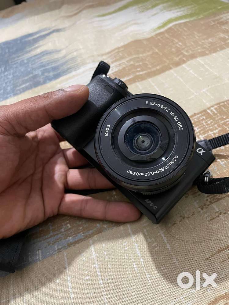 Sony a6000 mirrorless camera