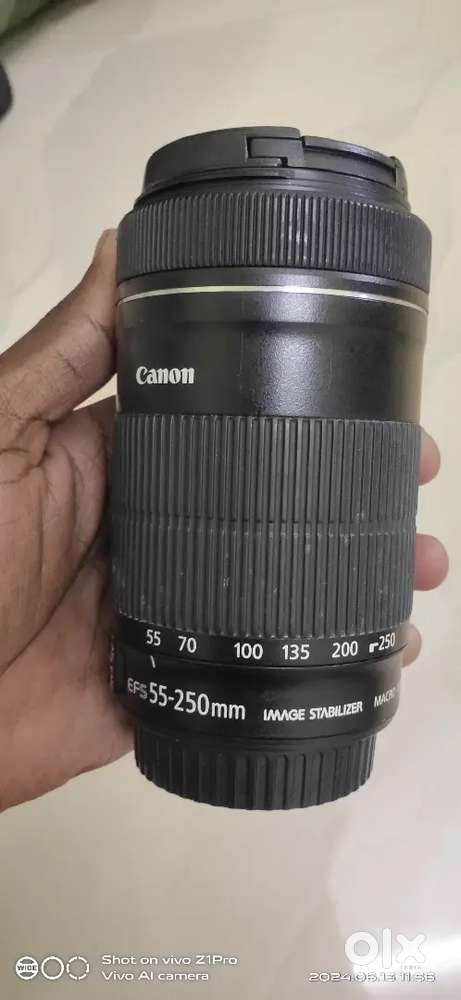 Canon Lens 55 to 250mm STM lens with lens hood, Don't BARGAIN pls