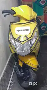 Honda dio 125.ha.all ok ha ek hat ki gadi h dono tyres bhi new h