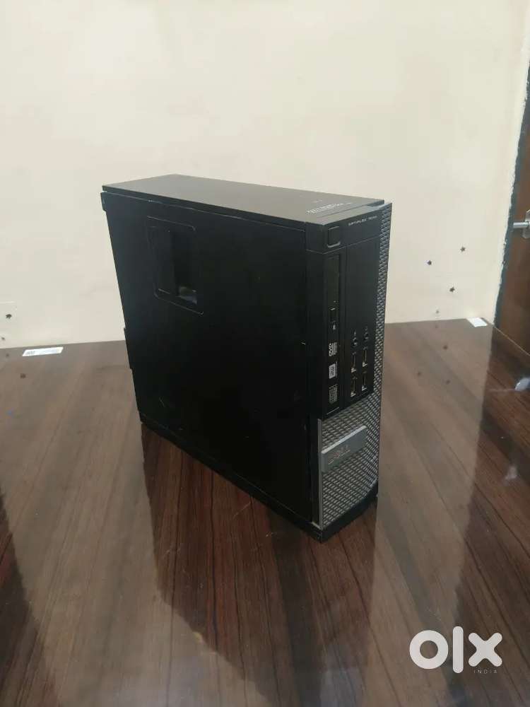 Dell cpu OptiPlex 7010 model with acer monitor and keyboard and mouse
