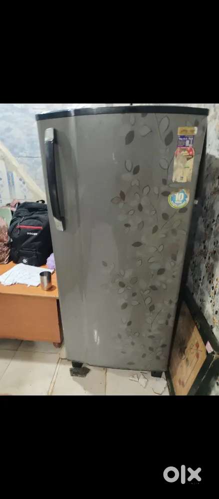 A fridge going to sell