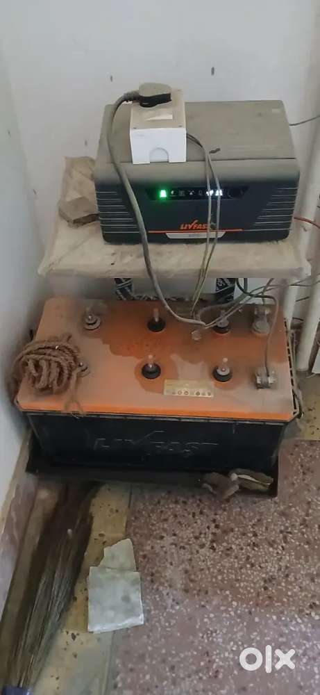 Livfast inverter battery 2 years warranty 200 Mpr main ak dam new