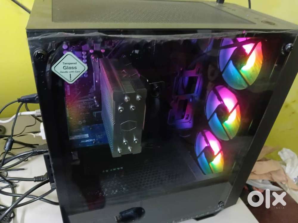 1 Month Old Ryzen 5 Gaming Desktop PC 16GB RAM RGB Cabinet; New