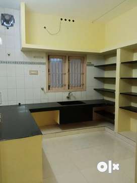2 BHK house for rent in Avaiyyar street municipal colony