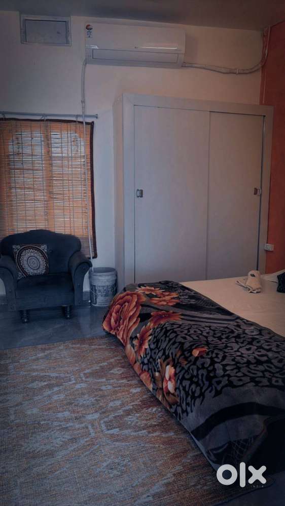 Well Furnished room