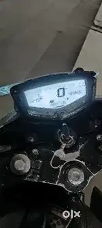 Apache RTR 200 4V