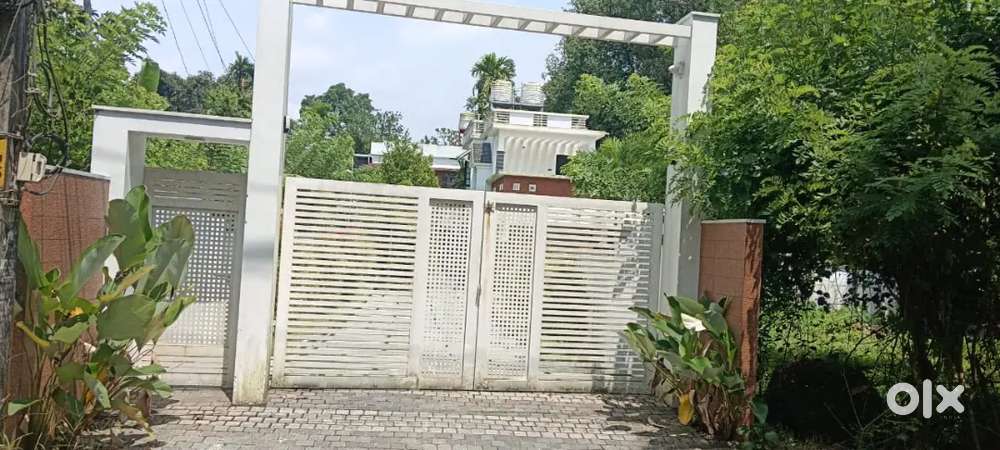 Urgent sale 4 bedroom attached house fully furnished and bathroom