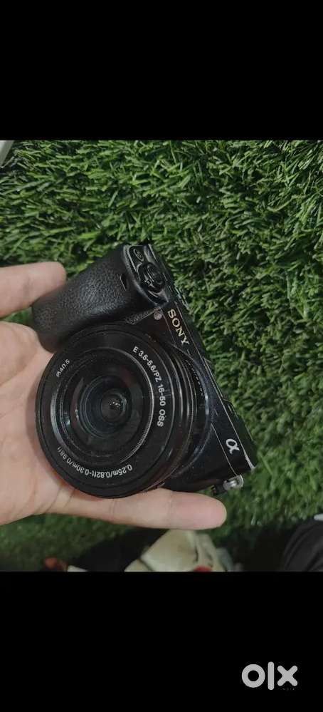 Sony Dslr mirrorless 6300 with 16—50 lence