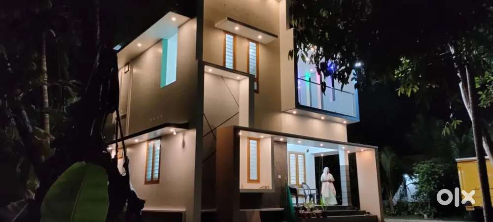 House near Cherthala railway station ഒറ്റപ്പുന്ന ജംഗ്ഷൻNh 1km