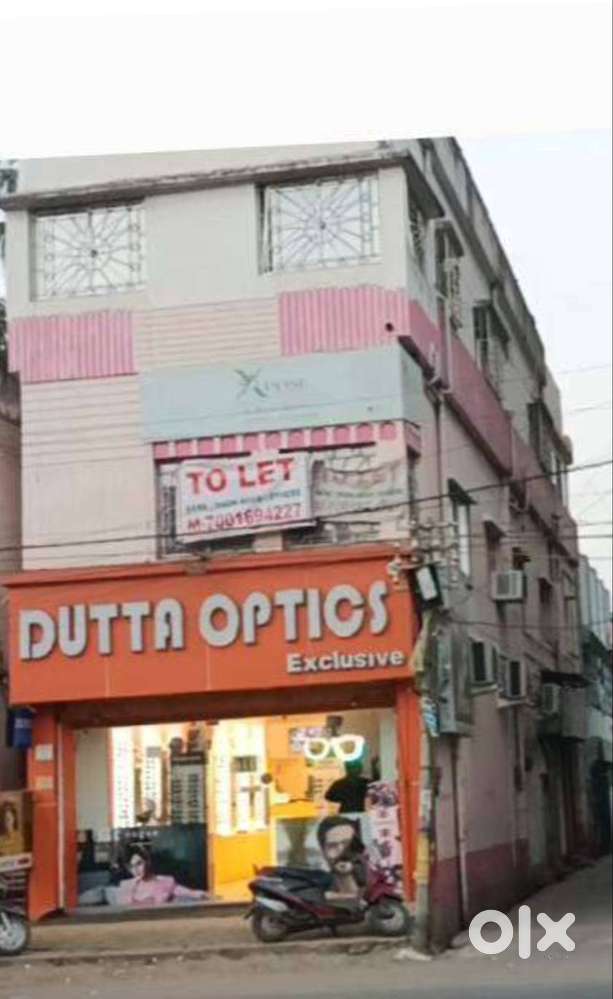 1203 sq. ft READY COMMERCIAL SPACE