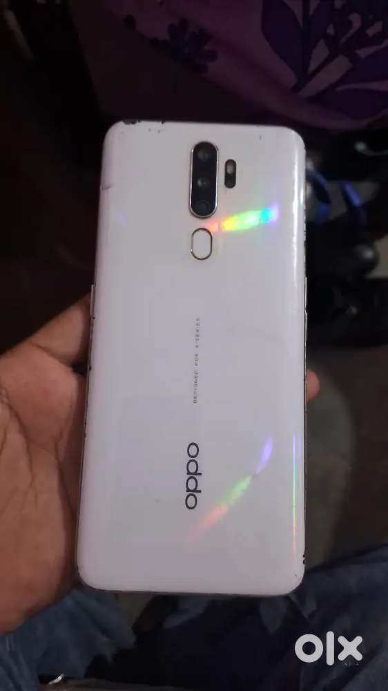 Good condition..with perfect...display..withh.all goods features