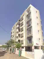 9999/-₹-સાધુ વાસવાણી રોડ પાસે 2bhk ફ્લેટ ભાડે આપવાનો છે