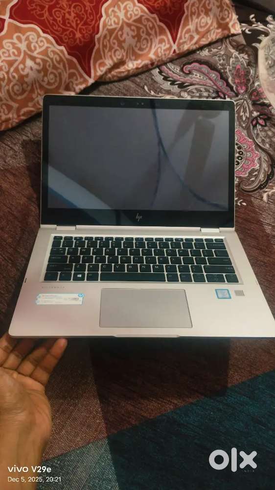 HP Slim Elitebook i7 7th Gen touch screen Laptop