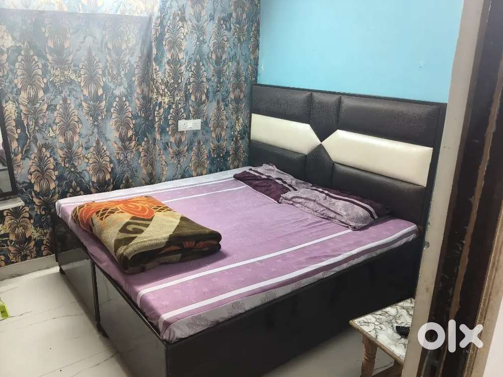 1 ac room with attached bathroom