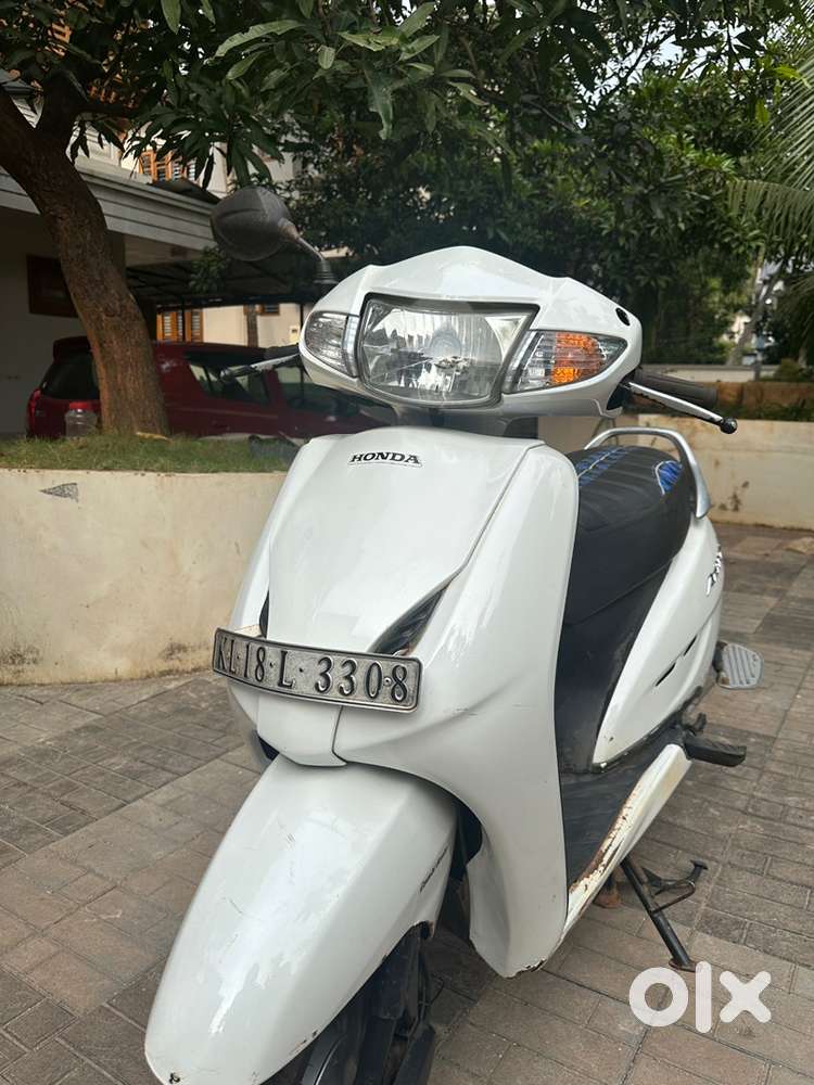 Single owner,neat and clean and used by above 60 age old man(father)