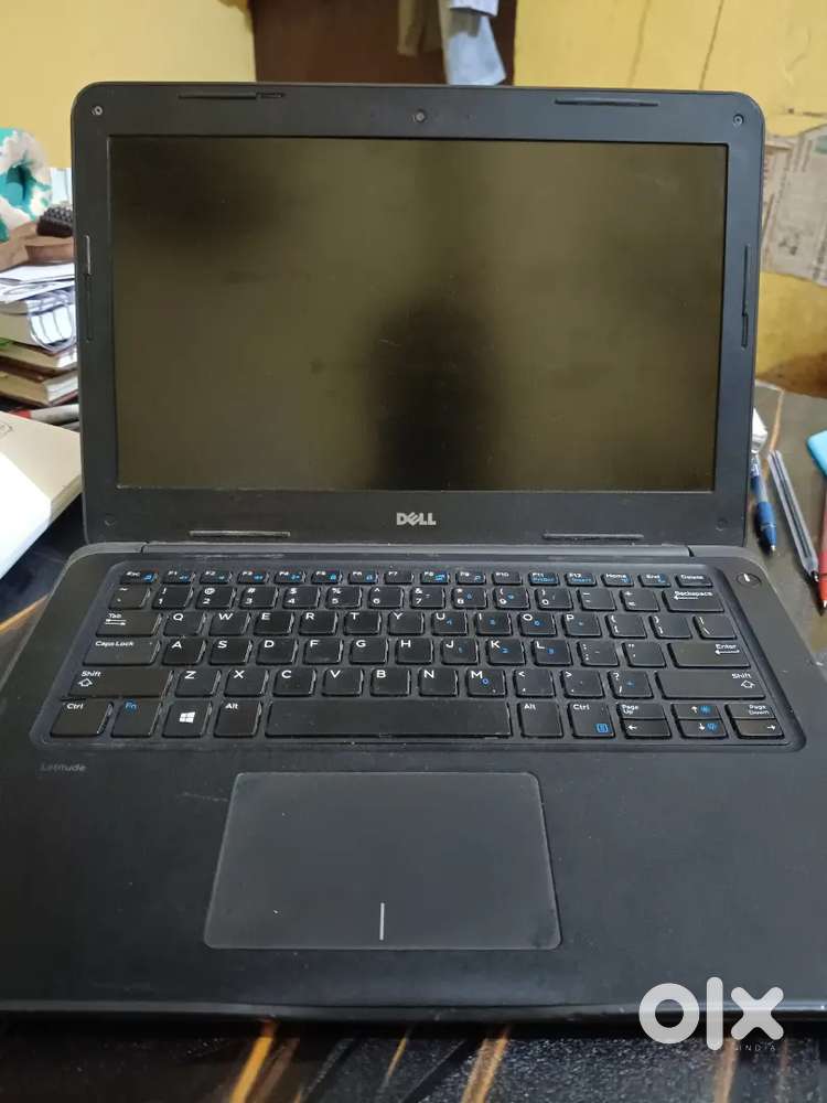 DELL laptop better for students