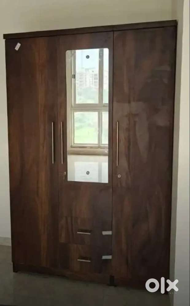 Brand new 3 door wardrobe