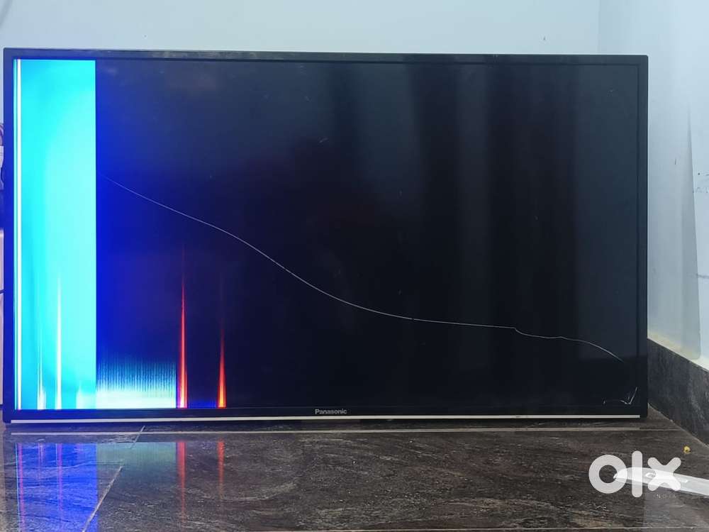 Panasonic 40inch Led TV Display Broken