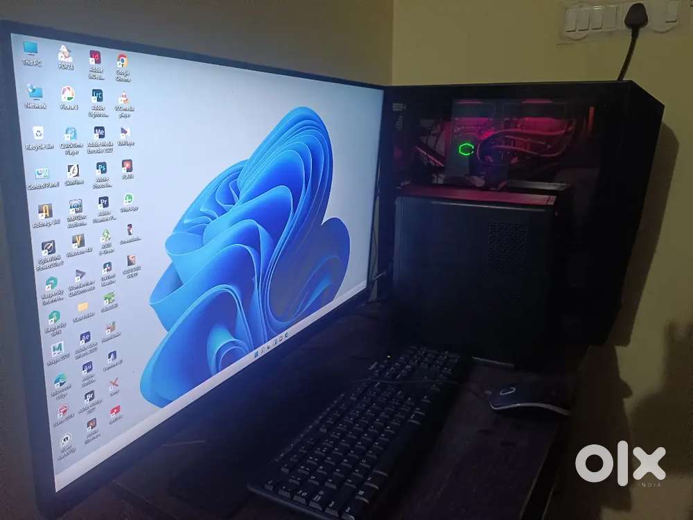 EDITING COMPUTER, WINDOWS AND MAC TWO IN ONE