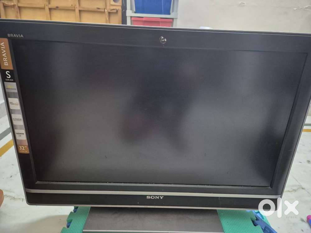 Sony Bravia 32' LCD TV