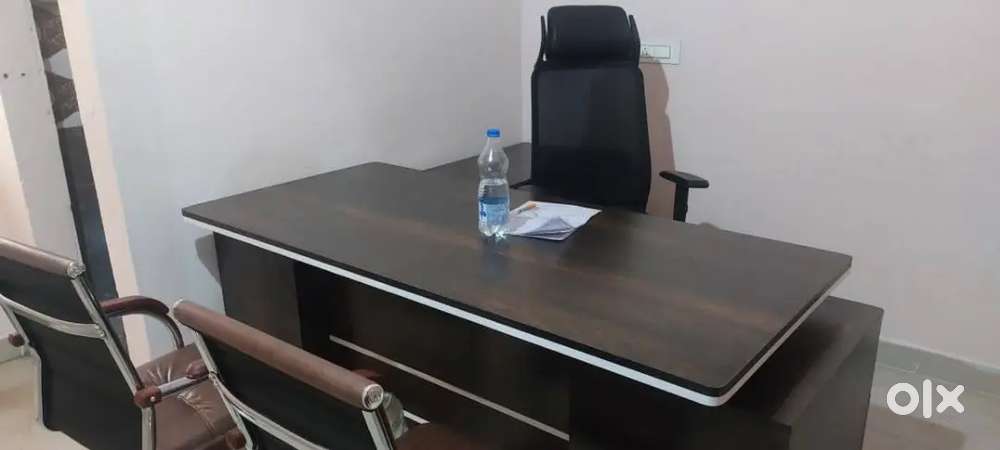 Rent on main road bc road new Gajuwaka