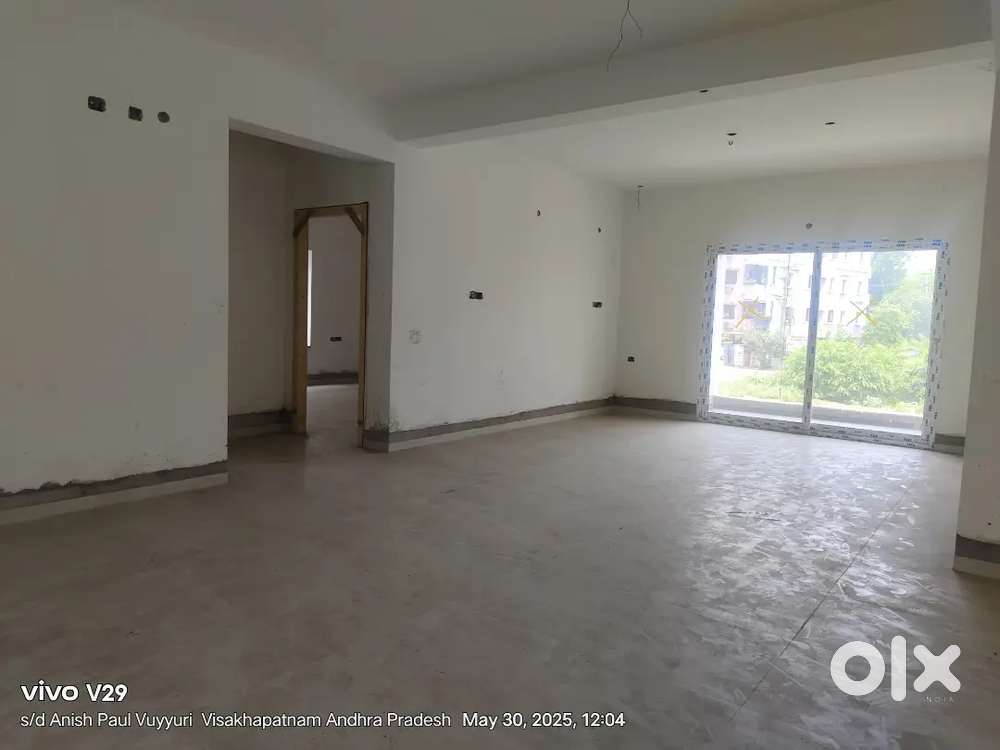 Flat for at at very spacious premier apartment arena
