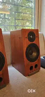 Cadence Arita and Diva Speakers