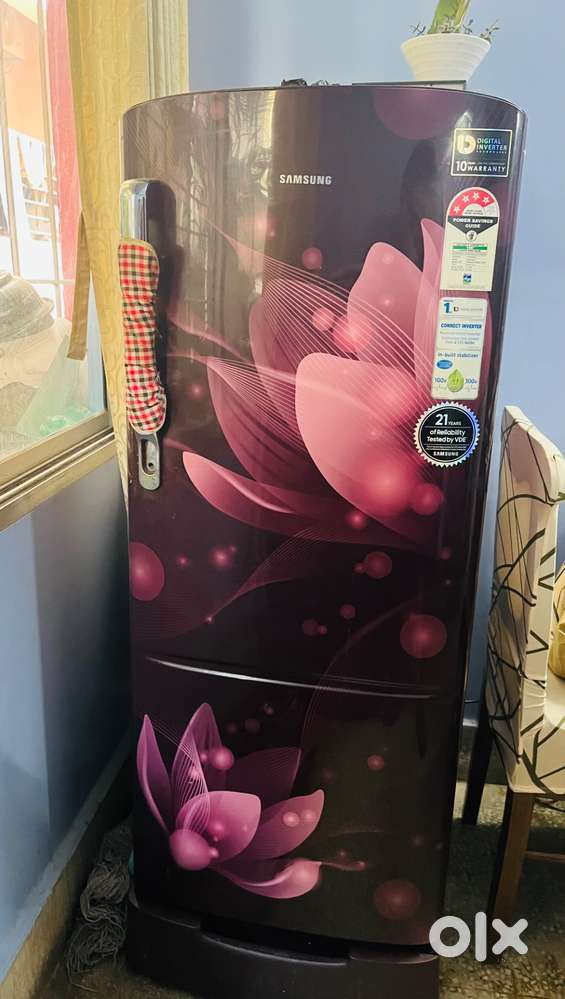 Samsung 4 Star Refrigerator Available: Excellent Condition!