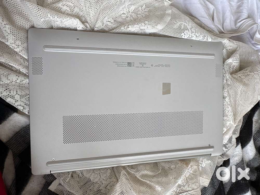 1 month old hp laptop for sale