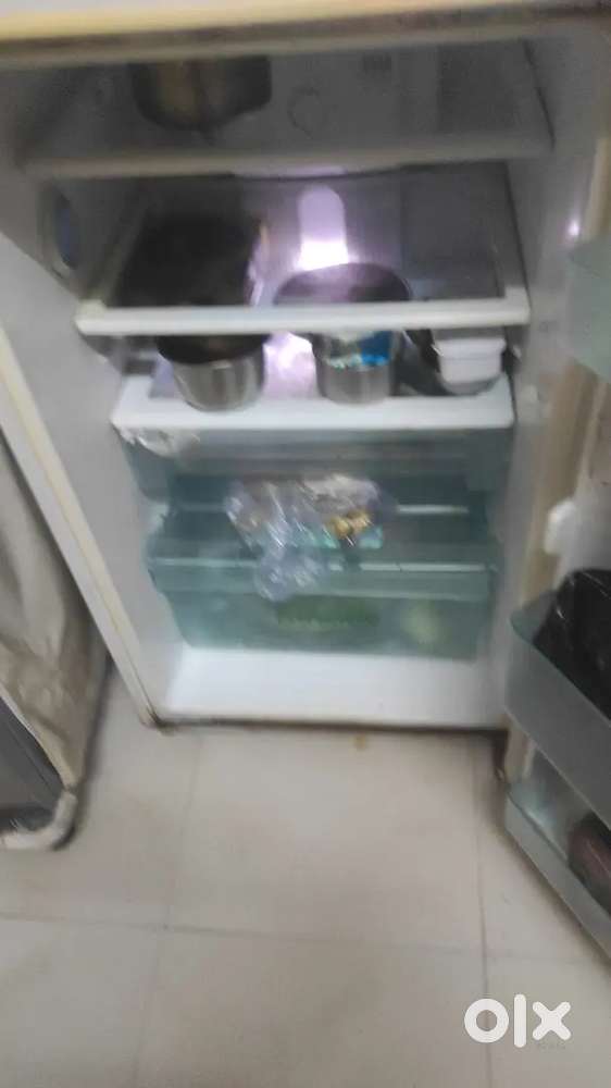 My refrigerator is selling for the working condition
