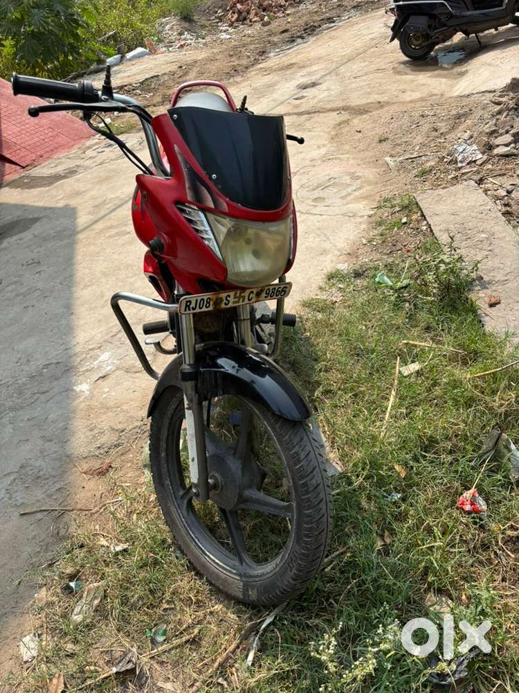 Gadi sale kr ni he jisko chaiye messge kare