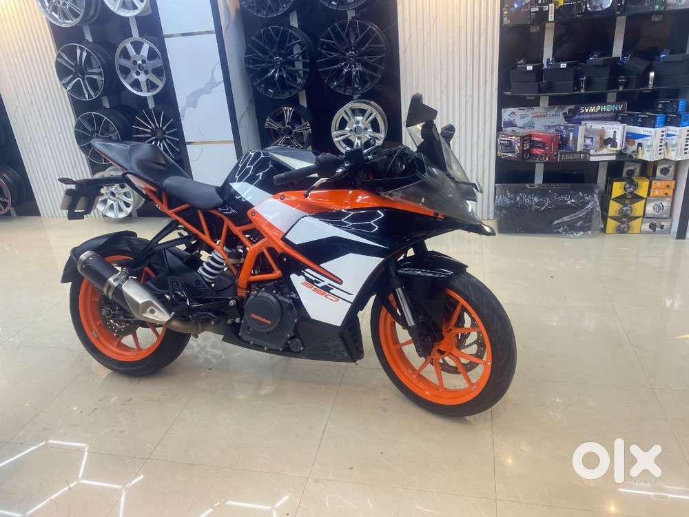 KTM RC 390 2018 MODEL 3RD OWNER